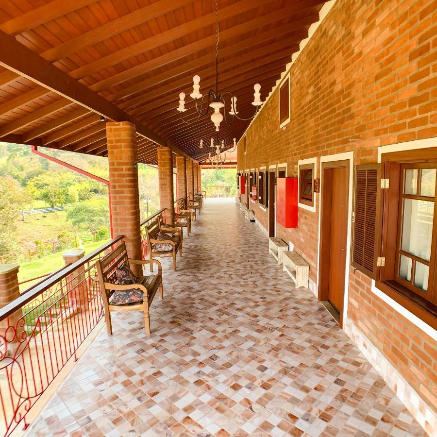 Aldeia Manacas Sao Bento do Sapucai